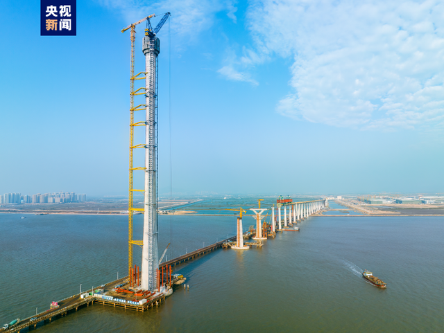 
杭州各大医院黄牛代挂号电话票贩子号贩子网上预约挂号,住院检查加快,黄茅海跨海通道首个主塔封顶