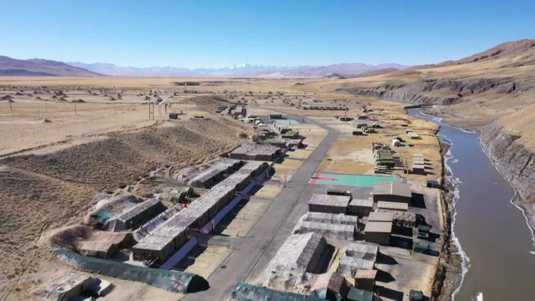 
中国人民解放军总医院黄牛代挂号电话票贩子号贩子网上预约挂号,住院检查加快,这波温暖很给力！海拔4500米驻训点的年货到了→