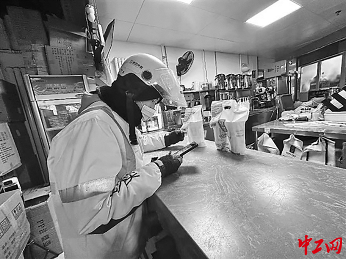 
北京同仁医院黄牛代挂号电话票贩子号贩子网上预约挂号,住院检查加快,寒冬里的温暖配送