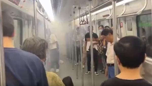 
长沙各大医院黄牛代挂号电话票贩子号贩子网上预约挂号,住院检查加快,车厢起火冒烟？广州地铁：系乘客充电宝冒烟，已处理