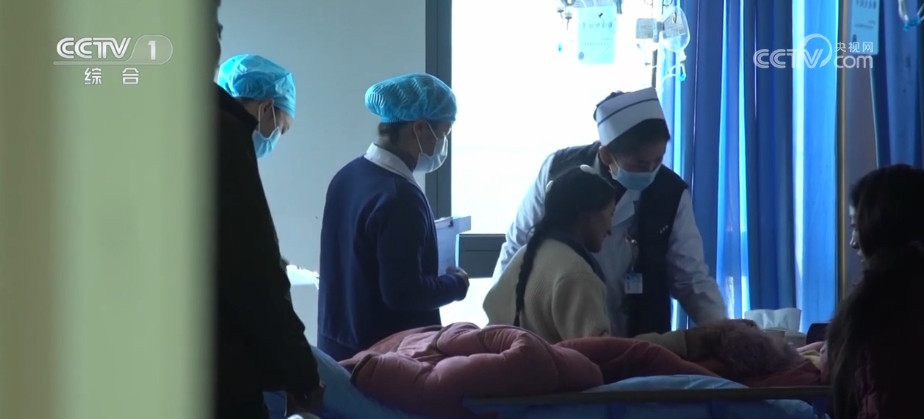
首都医科大学附属儿童医院黄牛代挂号电话票贩子号贩子网上预约挂号,住院检查加快,在中国海拔最高的重症病房 医者仁心创造生命救助奇迹