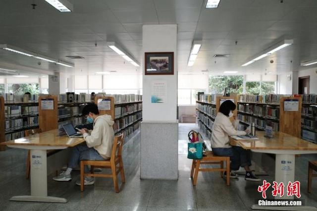 
江苏省人民医院黄牛代挂号电话票贩子号贩子网上预约挂号,住院检查加快,高校对校外人员开放了？专家：应逐步适度恢复对外开放