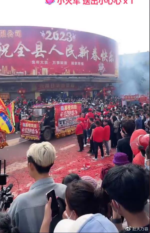 
中国中医科学院望京医院黄牛代挂号电话票贩子号贩子网上预约挂号,住院检查加快,疫情渐散 春光正好