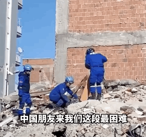 
广州中山眼科医院黄牛代挂号电话票贩子号贩子网上预约挂号,住院检查加快,见证生命奇迹！被埋100小时后，她被救出来了