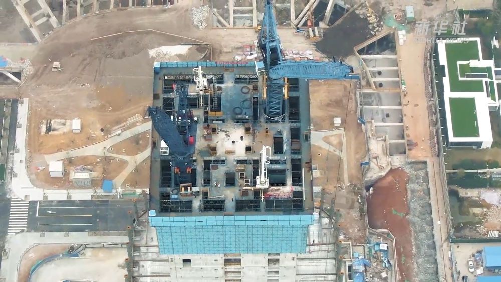 
重庆儿童医院黄牛代挂号电话票贩子号贩子网上预约挂号,住院检查加快,新华全媒+｜4天盖好一层楼！探秘“空中造楼机”