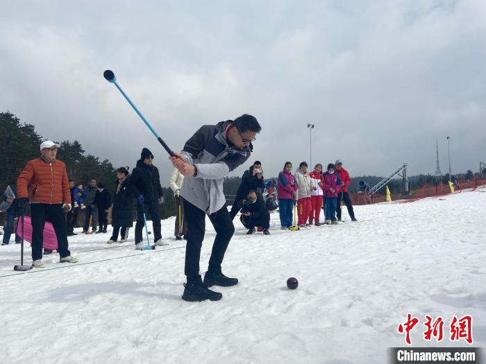 
北京儿童医院黄牛代挂号电话票贩子号贩子网上预约挂号,住院检查加快,台湾父子接力木球运动：打开两岸民间交流的一扇窗