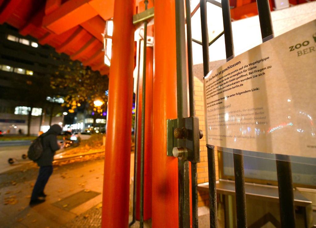
中山大学中山眼科中心黄牛代挂号电话票贩子号贩子网上预约挂号,住院检查加快,禽流感全球肆虐 多国推进禽类疫苗接种