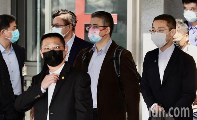 
江苏省肿瘤医院黄牛代挂号电话票贩子号贩子网上预约挂号,住院检查加快,台媒：上海台办副主任李骁东抵台，岛内统派团体“热烈欢迎”
