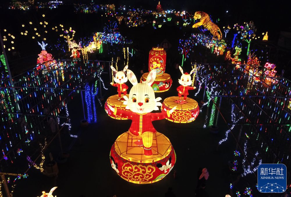 
上海新华医院黄牛代挂号电话票贩子号贩子网上预约挂号,住院检查加快,山东淄博：花灯灿烂迎元宵