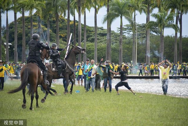 
东直门医院黄牛代挂号电话票贩子号贩子网上预约挂号,住院检查加快,构建全球网络，美国极右翼向拉美伸出触角