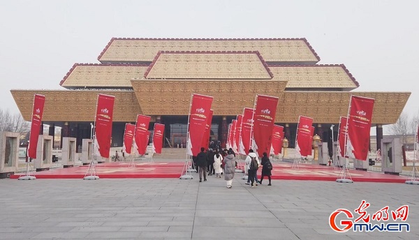 
广州中医药大学一附医院黄牛代挂号电话票贩子号贩子网上预约挂号,住院检查加快,【写意中国探寻汉字起源】“大家好，我叫‘小殷’，一片来自三千多年前的甲骨……”