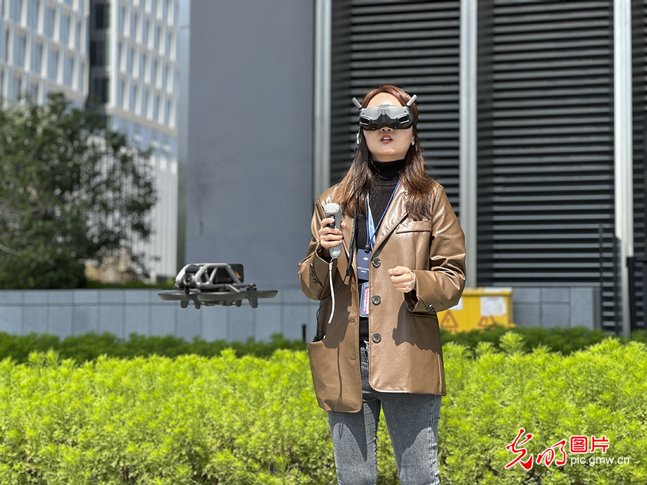 
中国人民解放军总医院黄牛代挂号电话票贩子号贩子网上预约挂号,住院检查加快,【高质量发展看中国】无人机重塑生产力 “天空之城”中的高质量发展