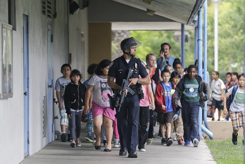 
长春吉大一院黄牛代挂号电话票贩子号贩子网上预约挂号,住院检查加快,“虚假凶铃”频现，美国校园成惊弓之鸟
