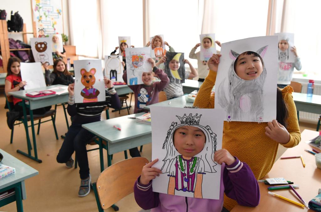 
中国中医科学院广安门医院黄牛代挂号电话票贩子号贩子网上预约挂号,住院检查加快,元首外交 | 习主席点赞，鼓励他们传承发展中匈友好