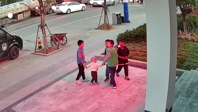 
北京广安门中医院黄牛代挂号电话票贩子号贩子网上预约挂号,住院检查加快,4个小学生，立功了！