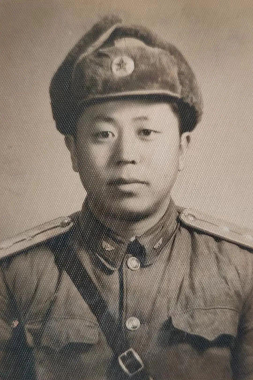 
北医六院黄牛代挂号电话票贩子号贩子网上预约挂号,住院检查加快,一家三代都是空军飞行员，两个人还是“二等功臣”！