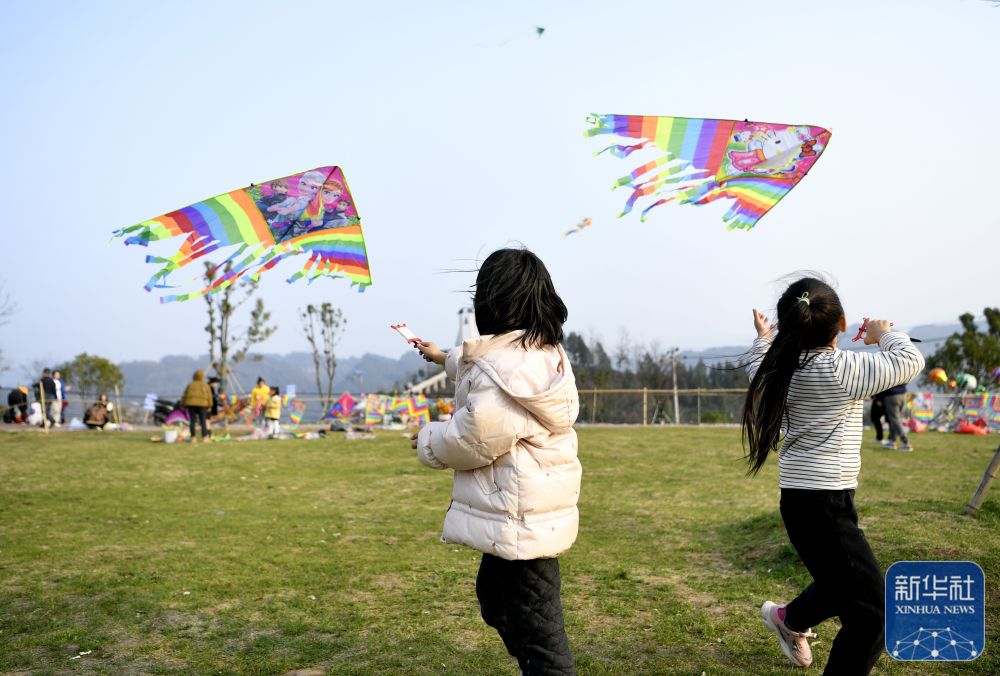 
中山二院黄牛代挂号电话票贩子号贩子网上预约挂号,住院检查加快,忙趁春风放纸鸢