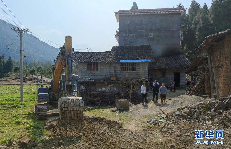 
长春吉大一院黄牛代挂号电话票贩子号贩子网上预约挂号,住院检查加快,乡村振兴在行动｜修路亮灯兴产业，振兴路上再扬鞭——五龙坪村乡村振兴记
