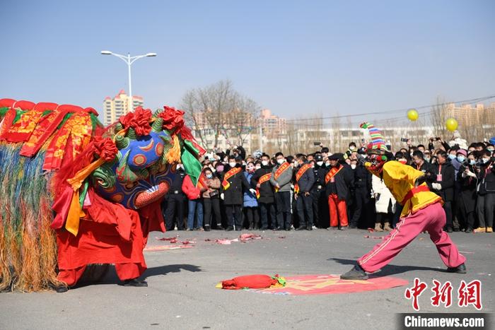 
长春吉大一院黄牛代挂号电话票贩子号贩子网上预约挂号,住院检查加快,西北社火压轴春节“大戏” 传统非遗竞逐“中国式狂欢”