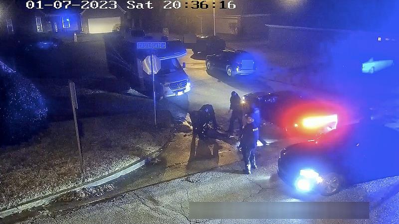 
南京市口腔医院黄牛代挂号电话票贩子号贩子网上预约挂号,住院检查加快,美国警察入职培训时长不如水管工？