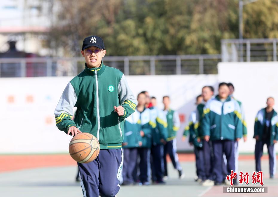 
北大第一医院黄牛代挂号电话票贩子号贩子网上预约挂号,住院检查加快,不组织集中考试、不要求参加剧烈运动…新学期有哪些变化