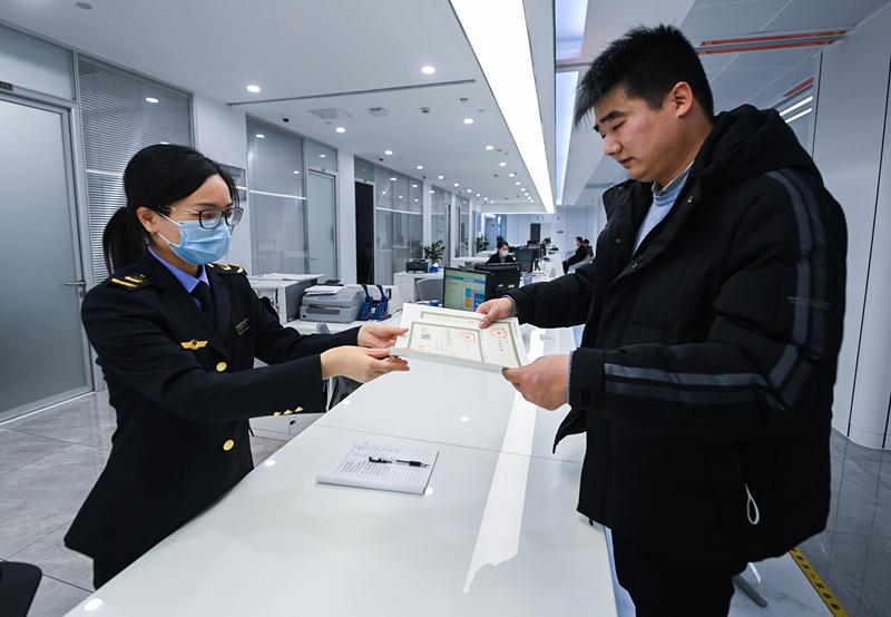 
南京市第一医院黄牛代挂号电话票贩子号贩子网上预约挂号,住院检查加快,两会绘中国｜“民营企业成长在中国希望的田野上”