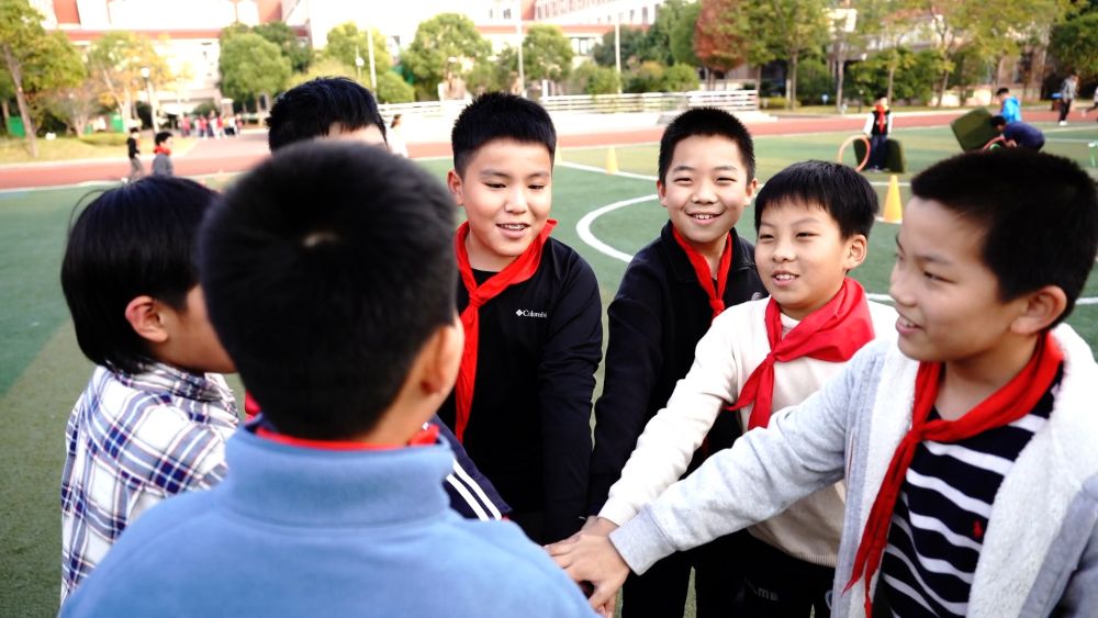 
杭州各大医院黄牛代挂号电话票贩子号贩子网上预约挂号,住院检查加快,新华视点｜这些建议，为了“一老一小”生活更舒心