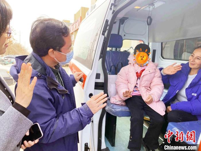 
南京金陵医院黄牛代挂号电话票贩子号贩子网上预约挂号,住院检查加快,浙江援疆医生与新疆“古丽”的“医”路情缘