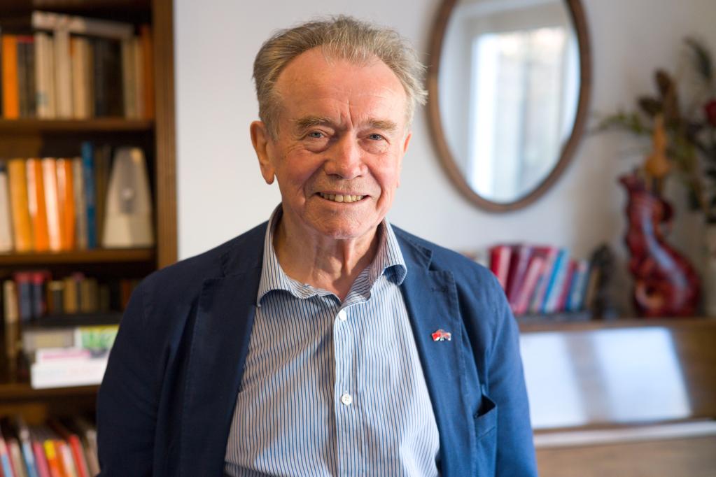 
北京人民医院黄牛代挂号电话票贩子号贩子网上预约挂号,住院检查加快,专访：“可能是有史以来任何一个国家取得的最大进步”——英国知名社会学家阿尔布劳谈中国式现代化