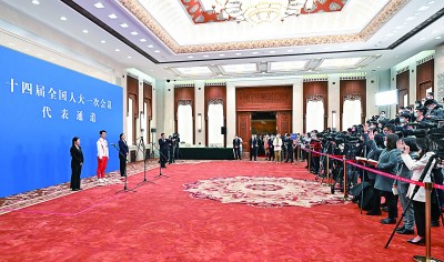 
中山大学附属第一医院黄牛代挂号电话票贩子号贩子网上预约挂号,住院检查加快,踔厉奋发 逐梦伟大征途