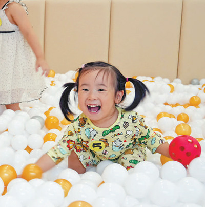 
东部战区总医院黄牛代挂号电话票贩子号贩子网上预约挂号,住院检查加快,幼有所育，托起幸福童年（新时代画卷）