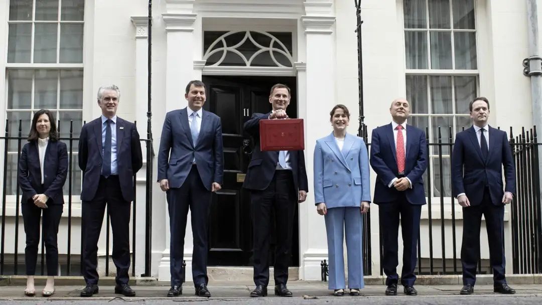 
北大医院黄牛代挂号电话票贩子号贩子网上预约挂号,住院检查加快,英财政大臣公布年度财政预算案，50万人大罢工要求放松钱袋子