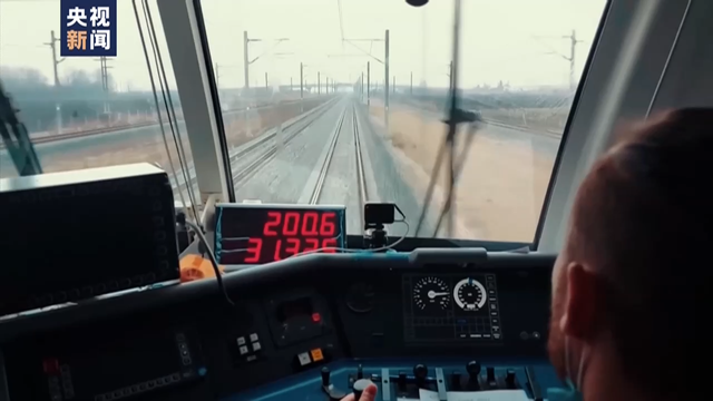 
中国中医科学院广安门医院黄牛代挂号电话票贩子号贩子网上预约挂号,住院检查加快,匈塞铁路贝诺段开通一周年 塞总理：感谢中国伙伴让梦想变为现实