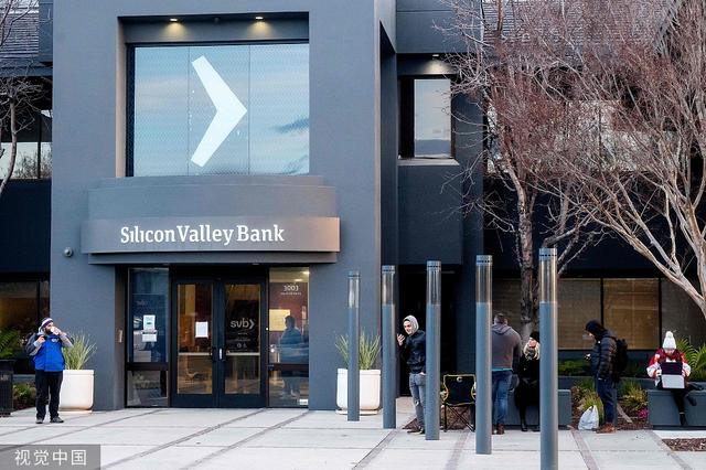 
上海新华医院黄牛代挂号电话票贩子号贩子网上预约挂号,住院检查加快,美媒：美国186家银行面临“爆雷”风险