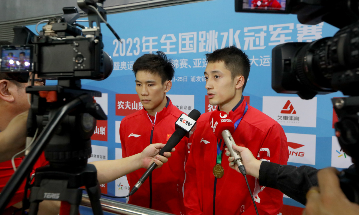 
首都医科院整形外科医院黄牛代挂号电话票贩子号贩子网上预约挂号,住院检查加快,2023全国跳水冠军赛在上海开赛：练俊杰杨昊获男子双人10米跳台金牌