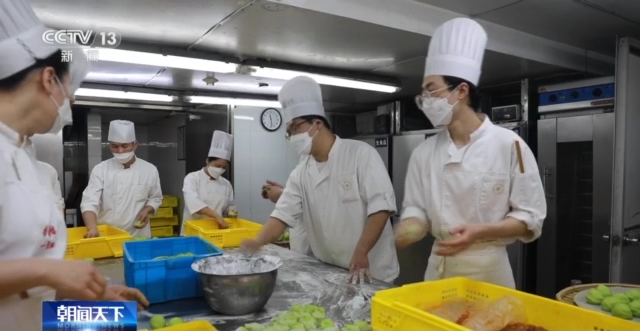 
江苏省中西医结合医院黄牛代挂号电话票贩子号贩子网上预约挂号,住院检查加快,春分吃春味 老字号创新青团受热捧