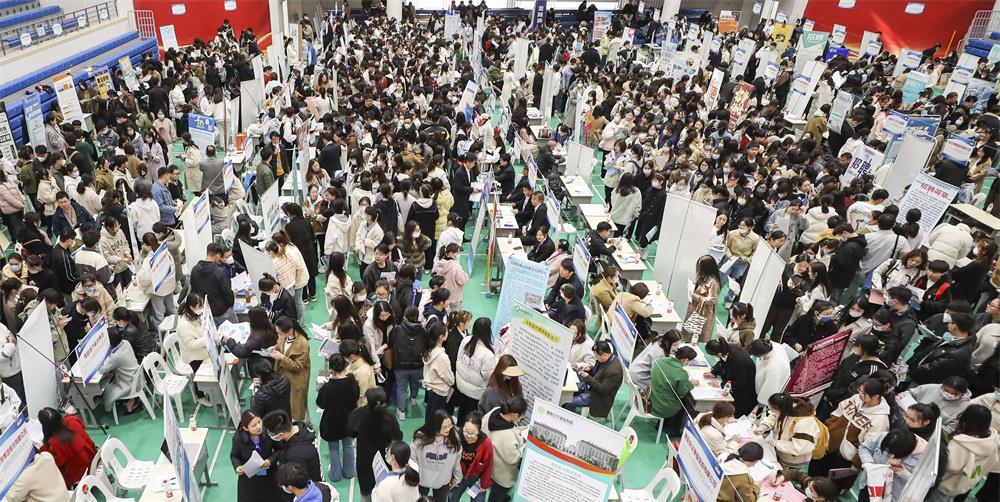 
上海华山医院黄牛代挂号电话票贩子号贩子网上预约挂号,住院检查加快,校园招聘助就业