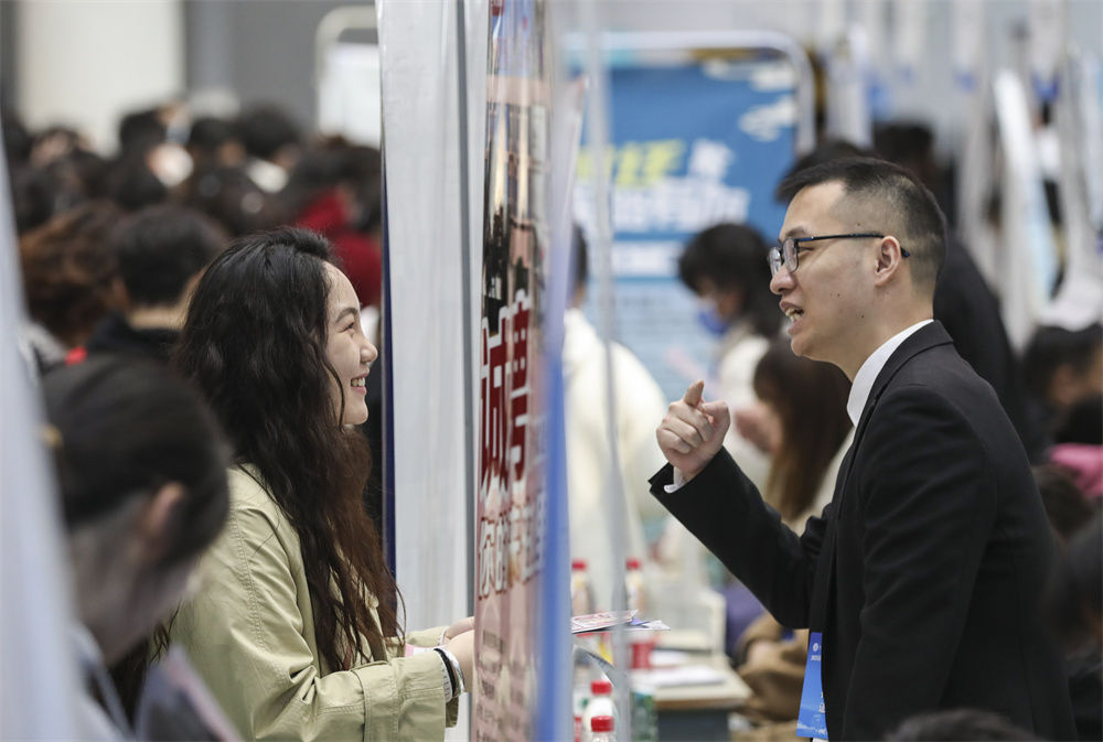 
上海华山医院黄牛代挂号电话票贩子号贩子网上预约挂号,住院检查加快,校园招聘助就业