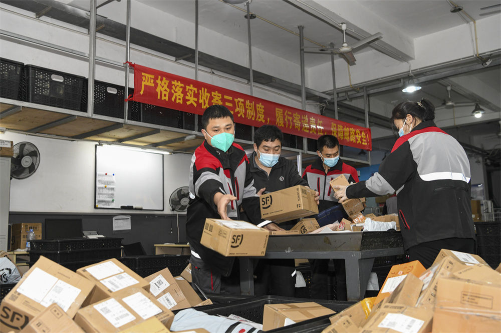
首都医科大学附属北京中医院黄牛代挂号电话票贩子号贩子网上预约挂号,住院检查加快,钟华论：向着美好的未来奋跃而上