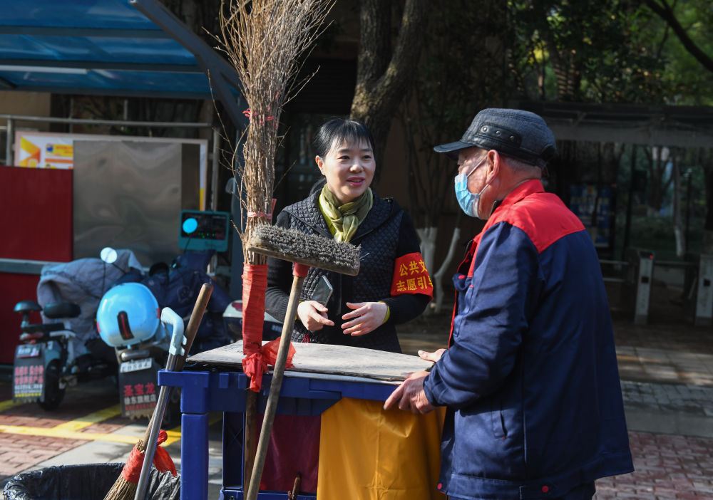 
北京积水潭医院黄牛代挂号电话票贩子号贩子网上预约挂号,住院检查加快,十年两会·温暖记忆｜“对群众的冷暖多在意，关怀就有多细致入微”