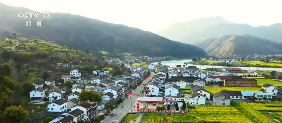 
中山大学中山眼科中心黄牛代挂号电话票贩子号贩子网上预约挂号,住院检查加快,我从基层来 | 村民过上好日子 “负债村”变为“亿元村”