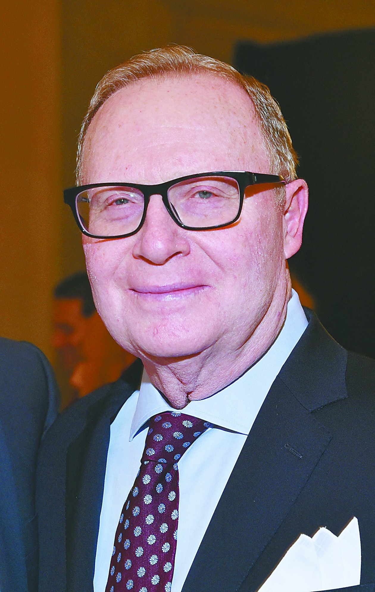 
北京协和医院黄牛代挂号电话票贩子号贩子网上预约挂号,住院检查加快,生前坐拥巨额财富，曾被称“华尔街清流”，美金融巨鳄饮弹自尽！