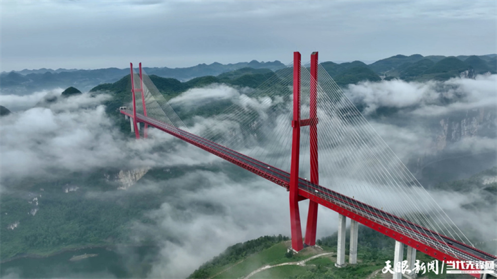 
北京北大口腔医院黄牛代挂号电话票贩子号贩子网上预约挂号,住院检查加快,万桥飞架起 当惊世界殊！