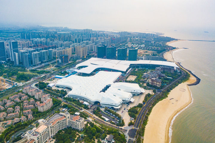 
北医六院黄牛代挂号电话票贩子号贩子网上预约挂号,住院检查加快,以消费为桥 共赴开放之约——写在第三届中国国际消费品博览会开幕之际