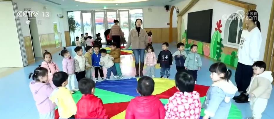 
西安各大医院黄牛代挂号电话票贩子号贩子网上预约挂号,住院检查加快,回应民生关切 小托育纳入大规划