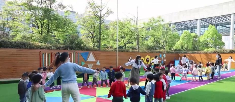 
西安各大医院黄牛代挂号电话票贩子号贩子网上预约挂号,住院检查加快,回应民生关切 小托育纳入大规划