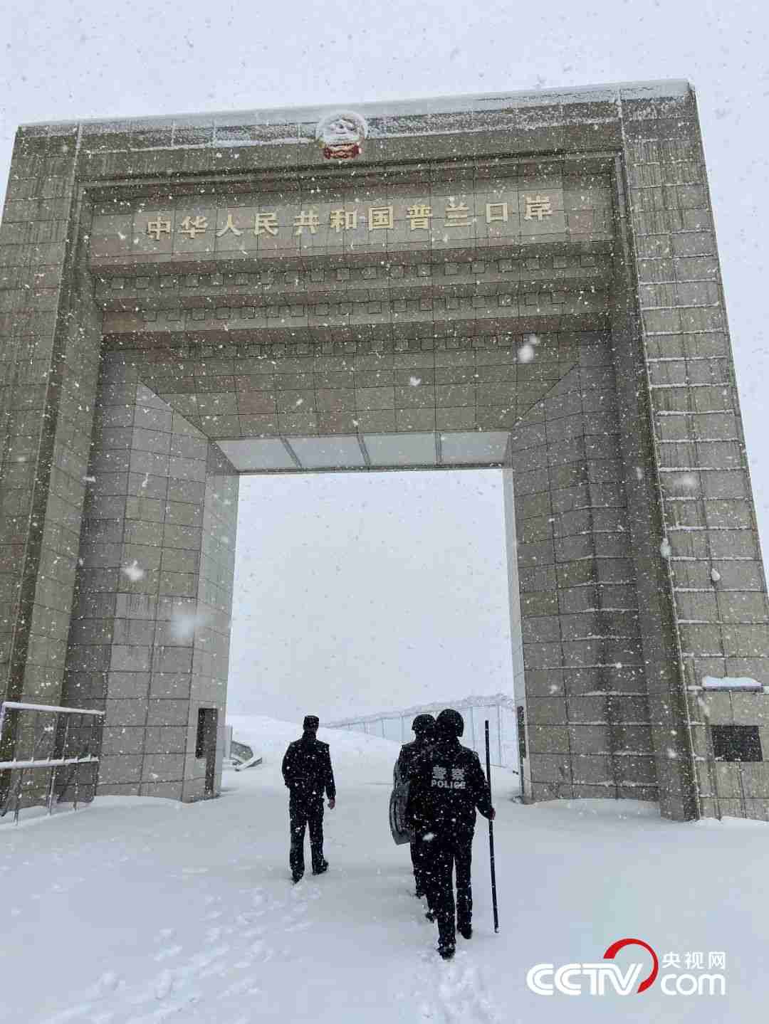 
成都华西医院黄牛代挂号电话票贩子号贩子网上预约挂号,住院检查加快,土旦次旺：西藏普兰中尼边境线上的“翻译官”