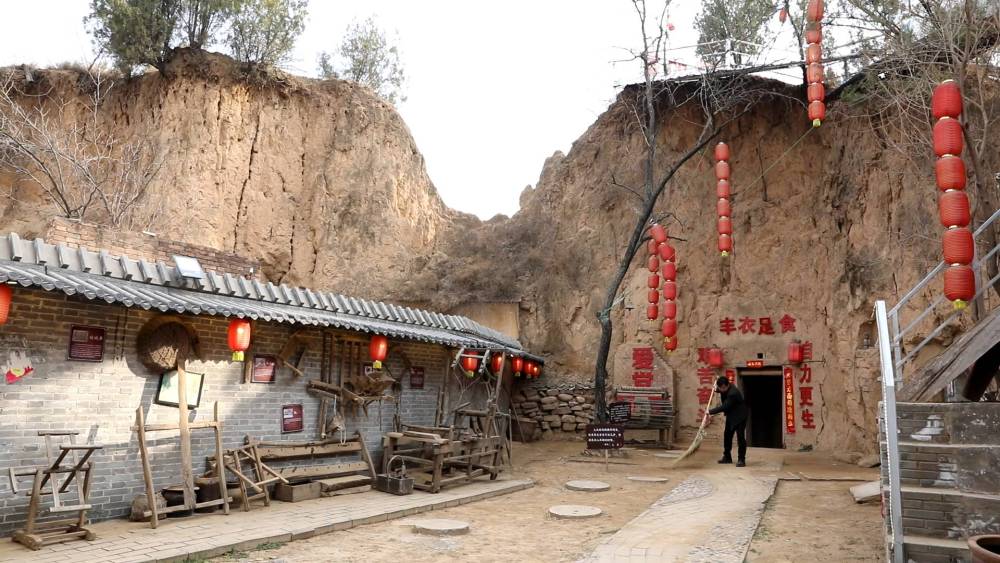 
西安西京医院黄牛代挂号电话票贩子号贩子网上预约挂号,住院检查加快,微纪录片｜平凡世界里的读书人