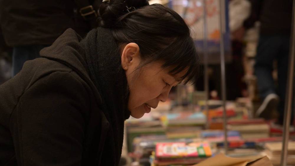 
西安西京医院黄牛代挂号电话票贩子号贩子网上预约挂号,住院检查加快,微纪录片｜平凡世界里的读书人