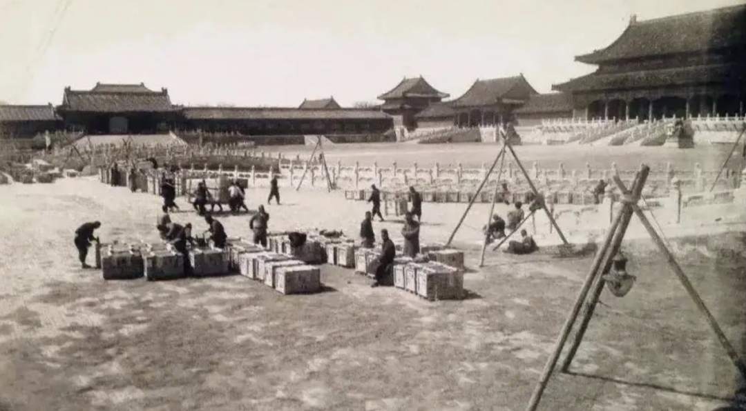 
南京各大医院黄牛代挂号电话票贩子号贩子网上预约挂号,住院检查加快,书房里的中国